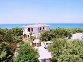 Villa Eden Beach per 8 persone a 50 metri dalla spiaggia con giardino